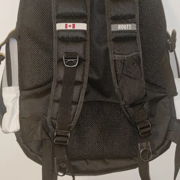 Roots backpack - Picture 3 of 3